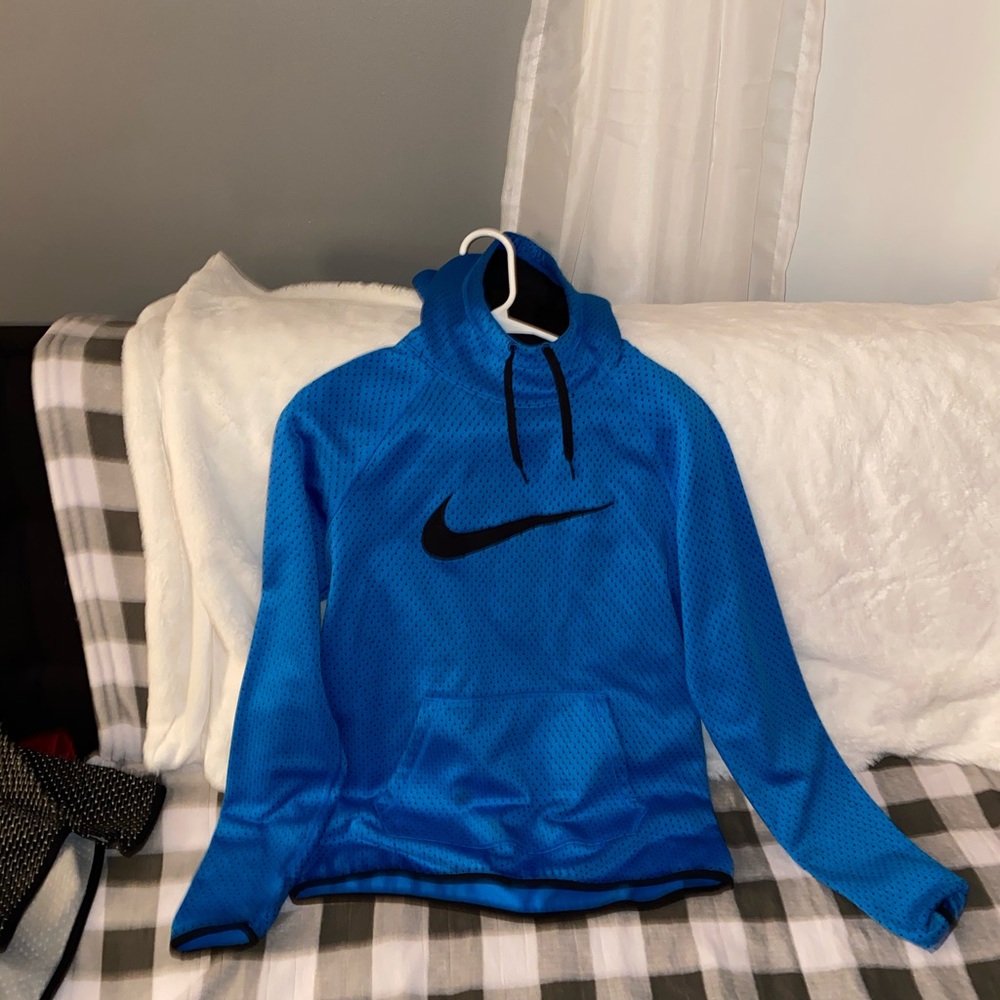 nike hoodie